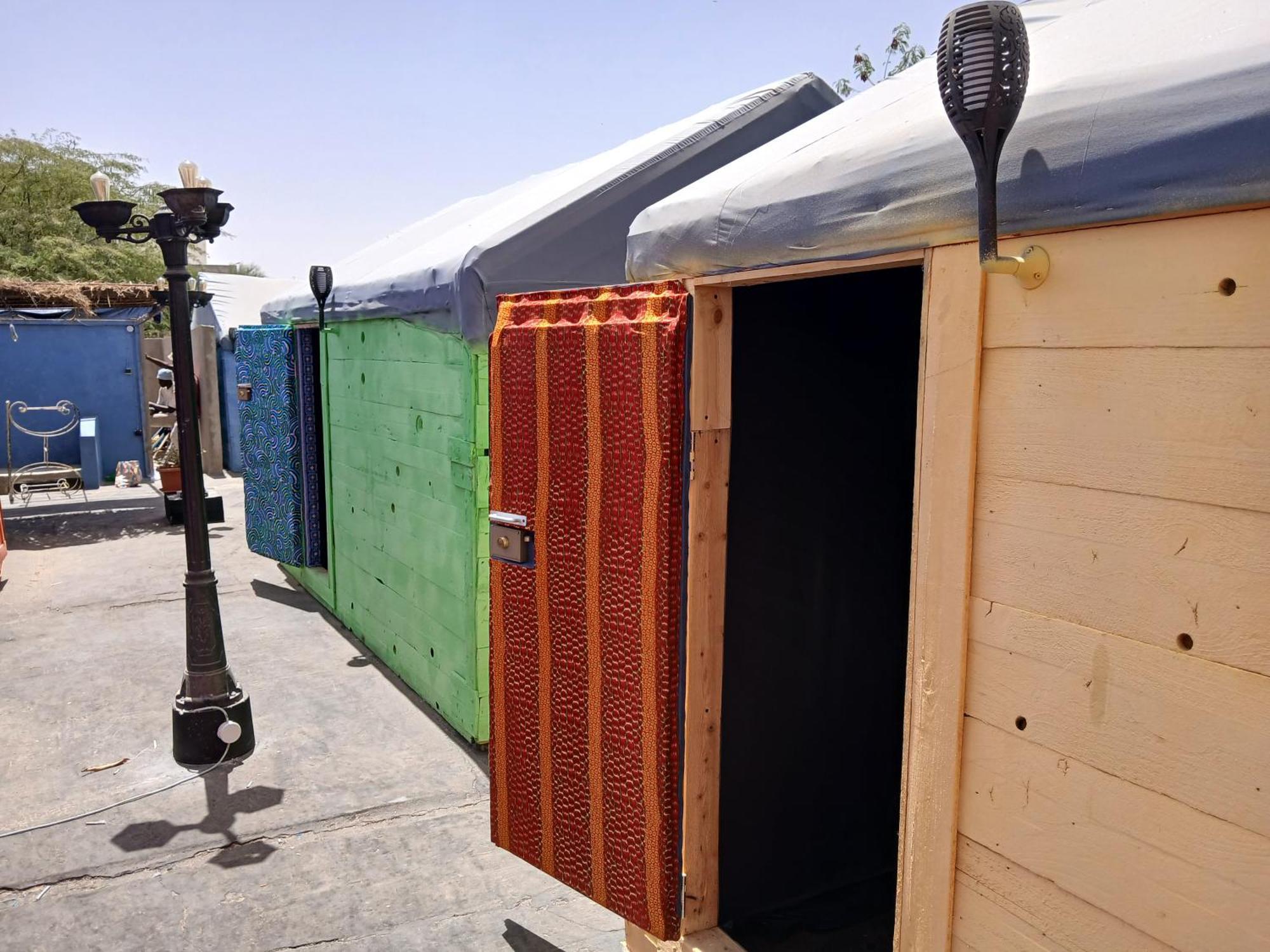 "Par 4 Chemins" - Atypical Stopover Nouakchott Buitenkant foto