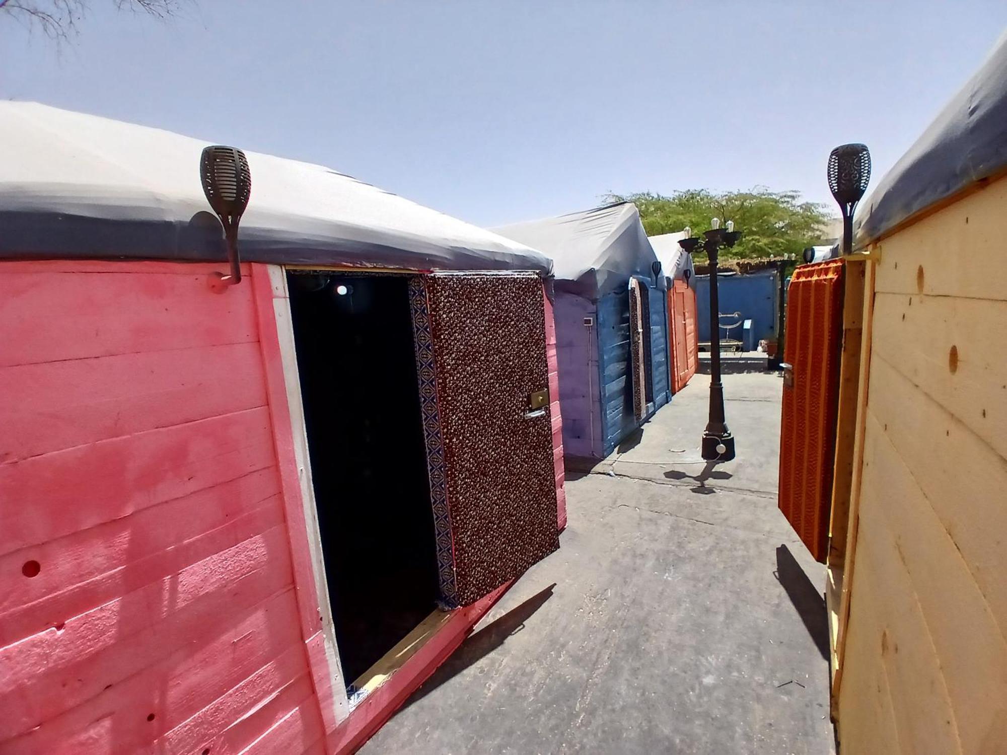 "Par 4 Chemins" - Atypical Stopover Nouakchott Buitenkant foto